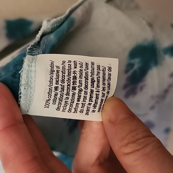 Victoria's Secret PINK Campus Long Sleeve Top - Picture 7 of 7